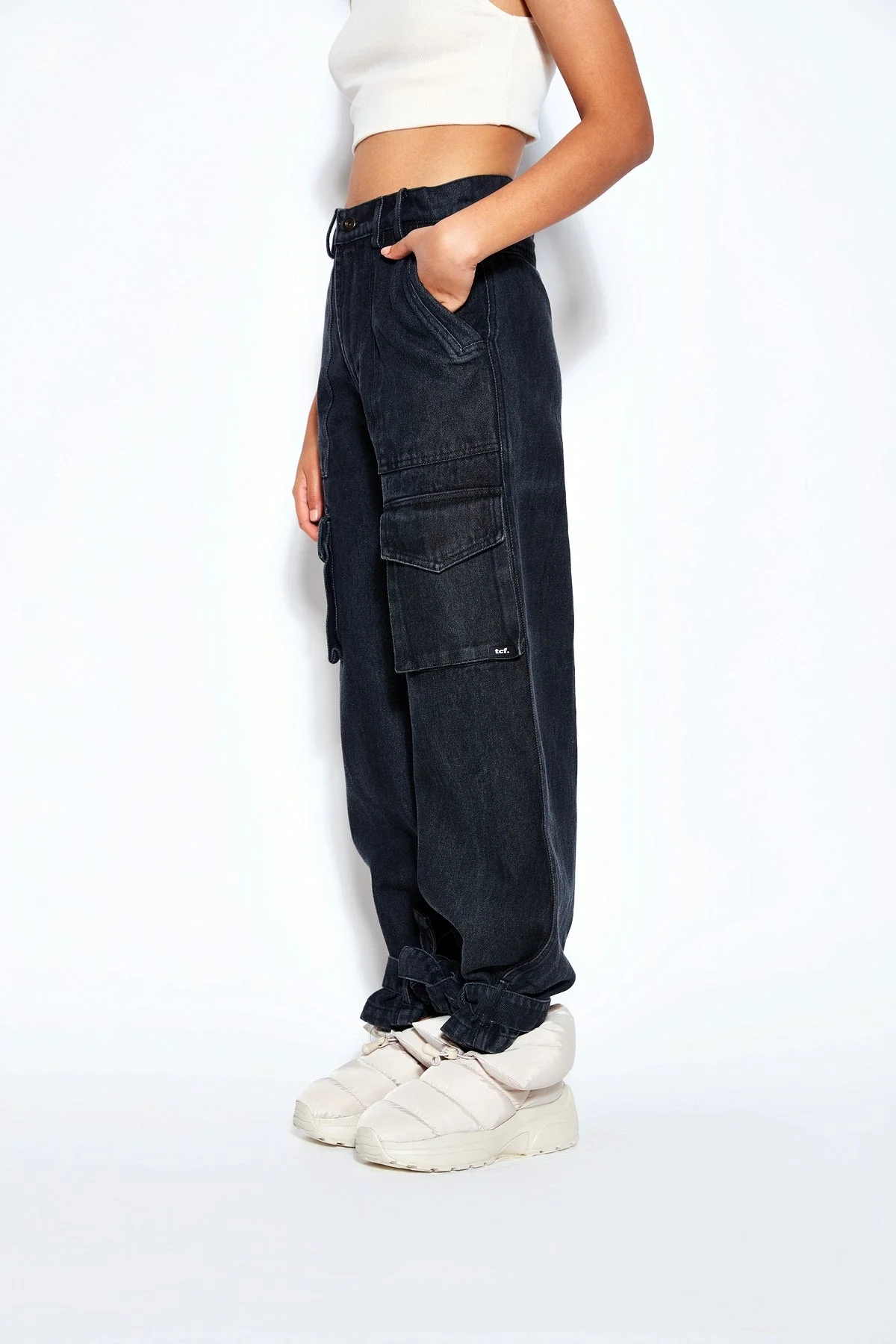 90s Baggy Denim Cargo Jeans- Black - Image 2