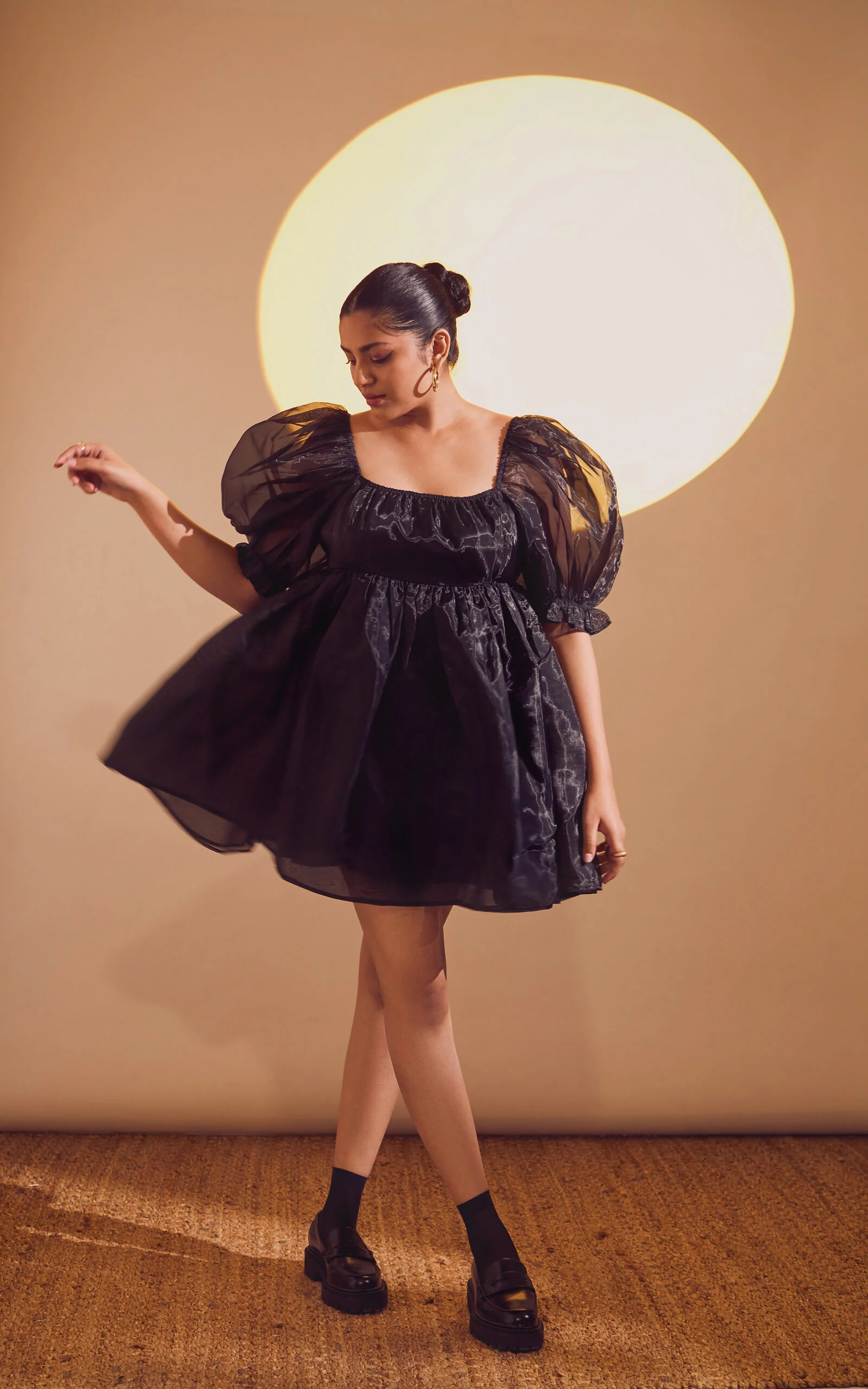 Puff-Sleeve Short Dress - Image 4