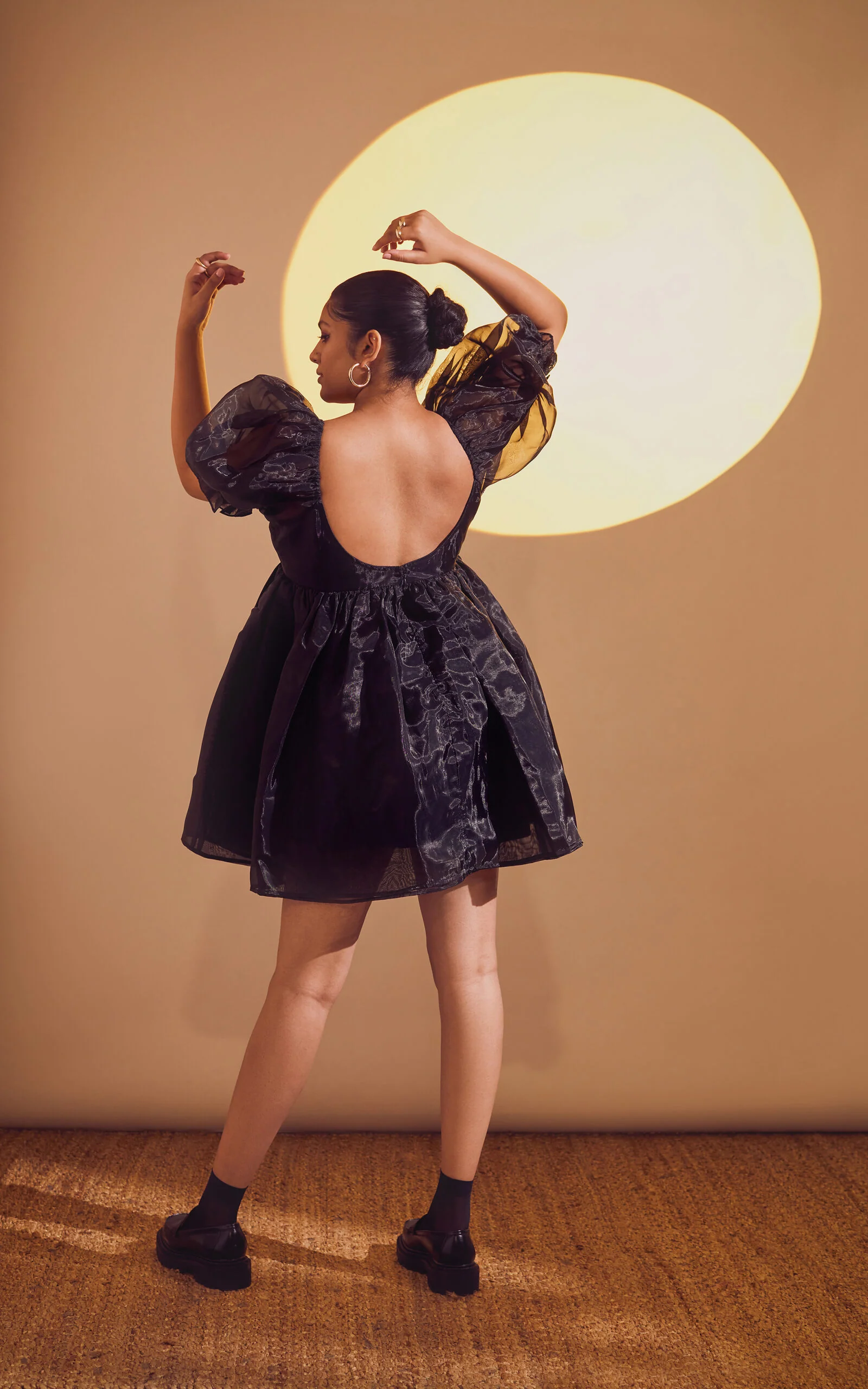 Puff-Sleeve Short Dress - Image 5