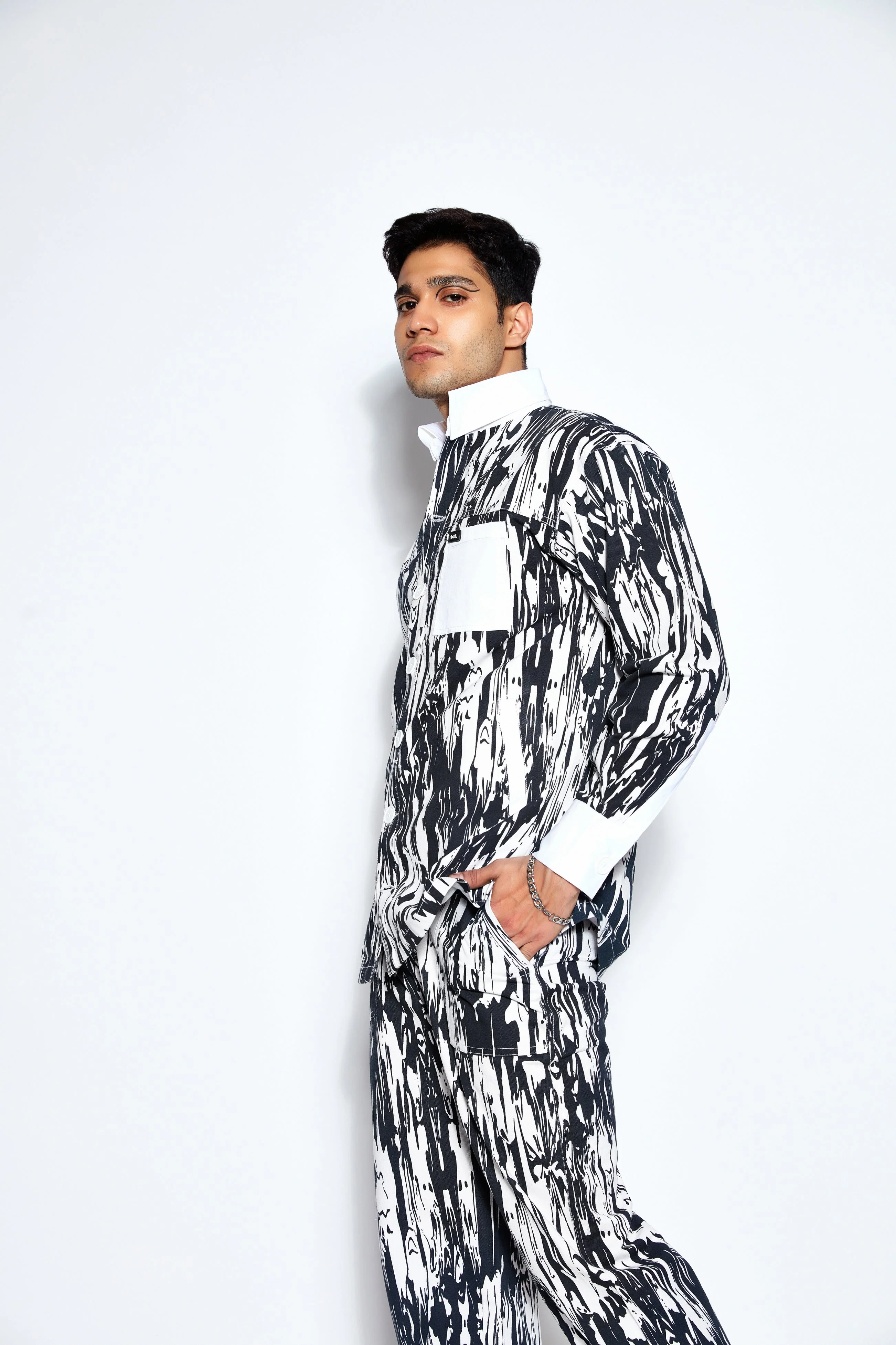 Abstract Print Twill Shacket- White - Image 3