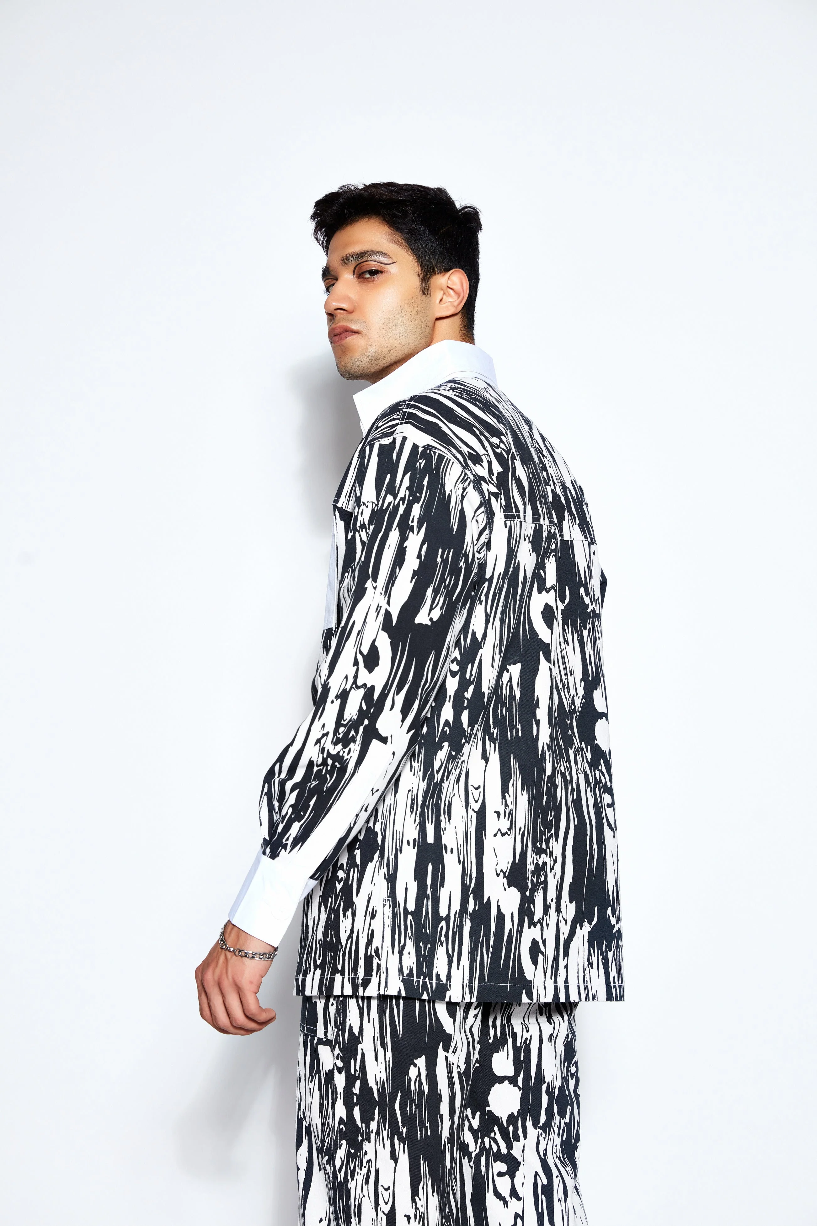 Abstract Print Twill Shacket- White - Image 4