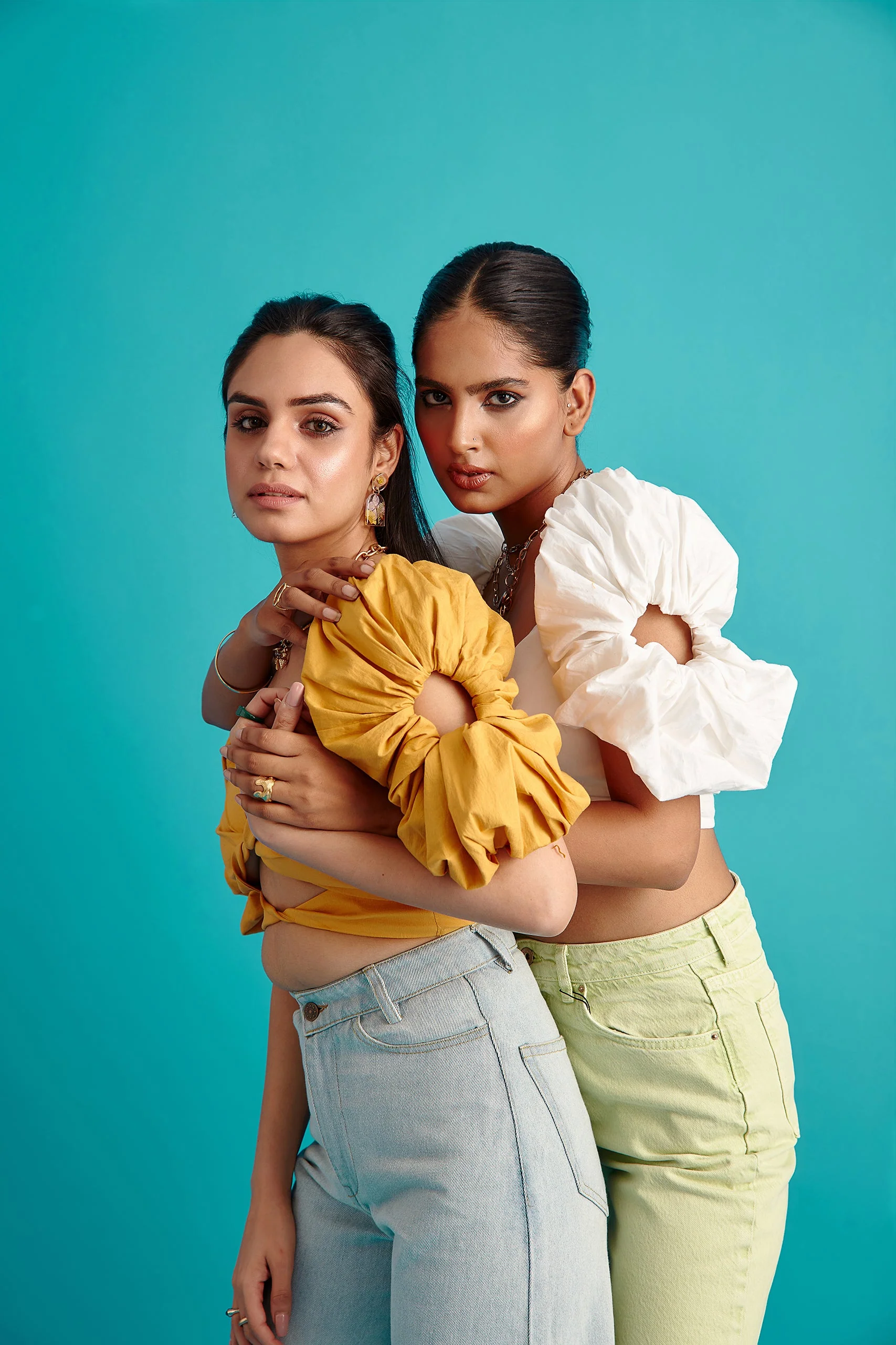 Double-Twist Scrunchie Top - Image 7