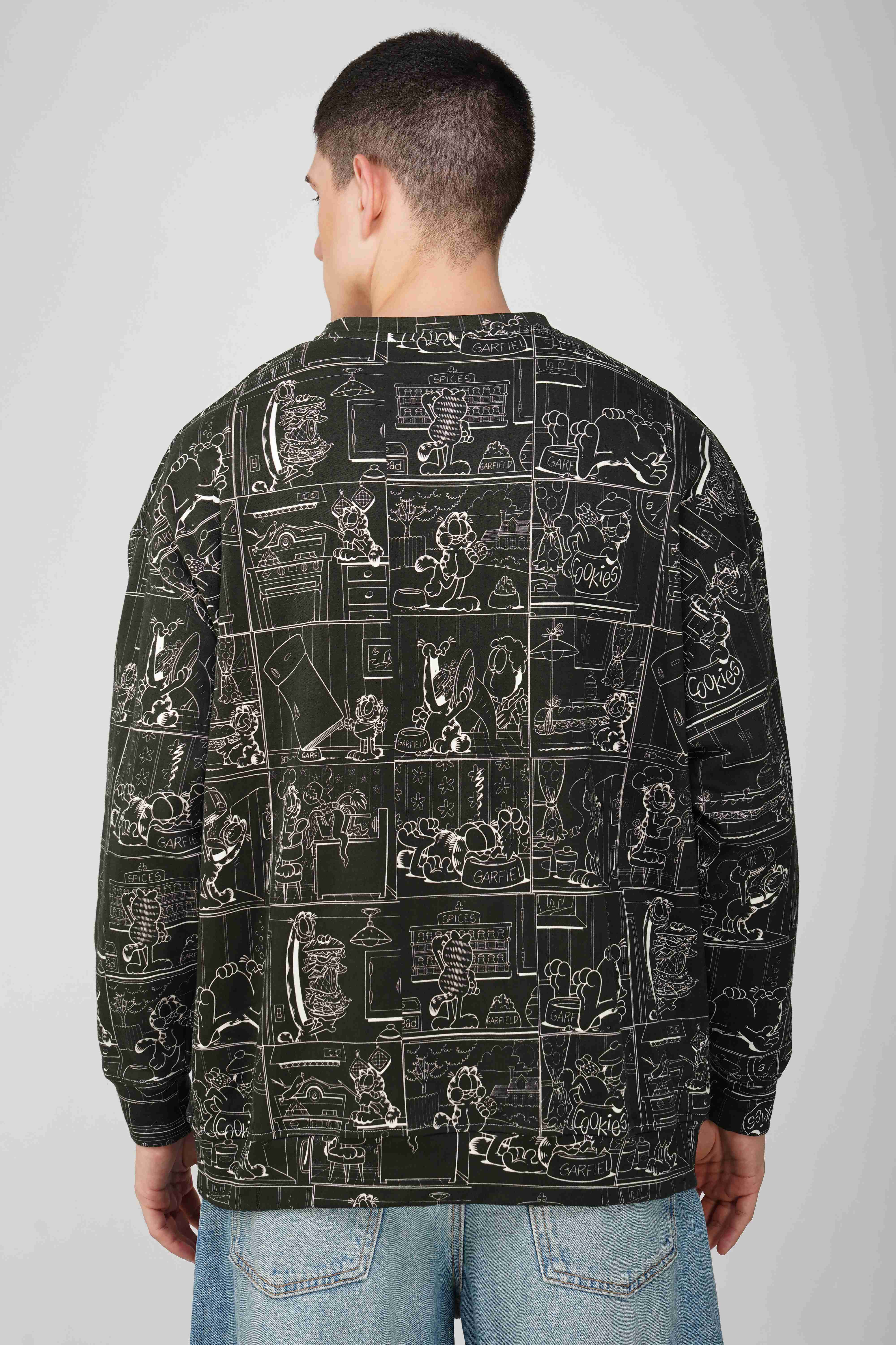 Garfield: Comic Book Printed Oversized Men's Sweatshirt - Image 4