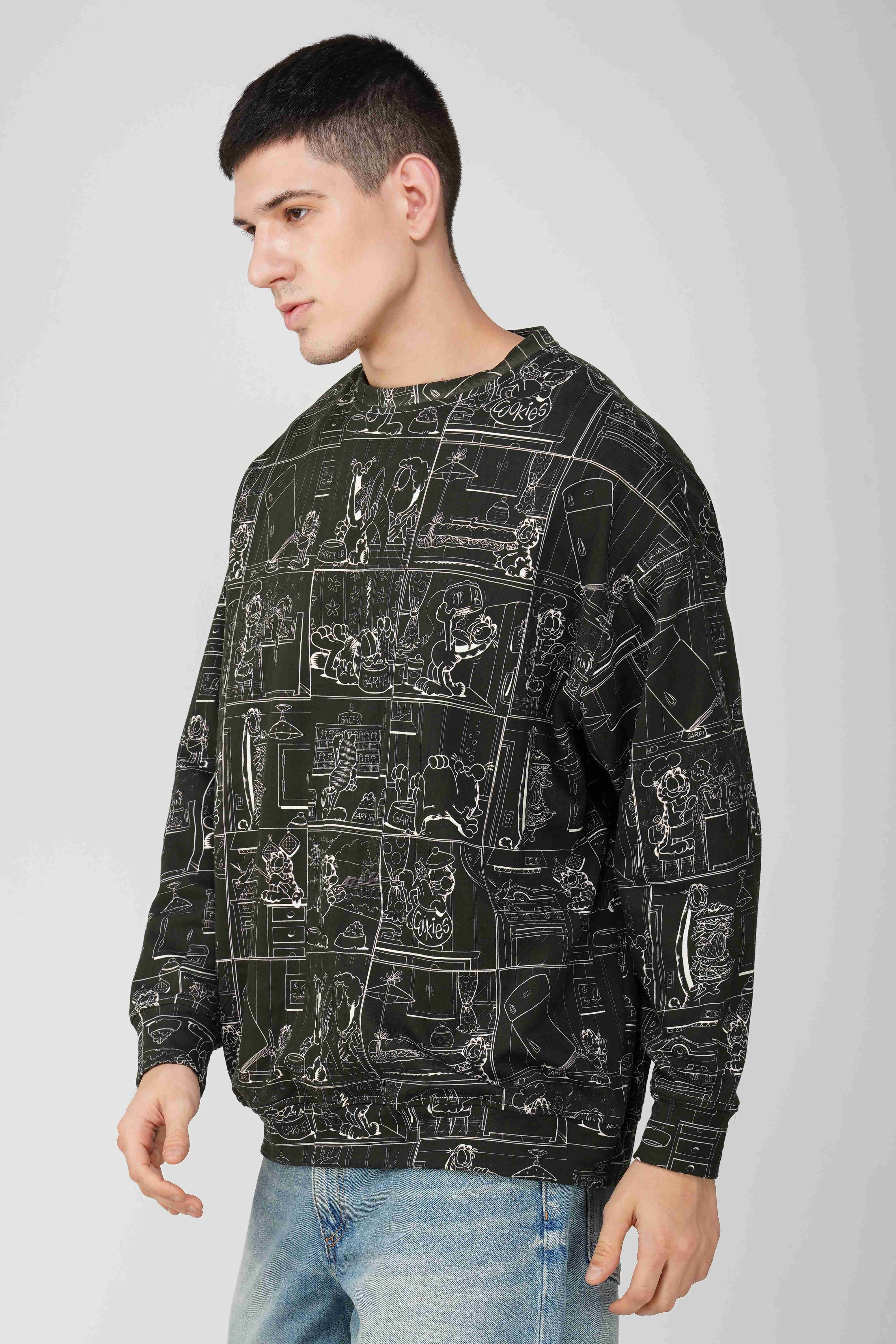 Garfield: Comic Book Printed Oversized Men's Sweatshirt - Image 5