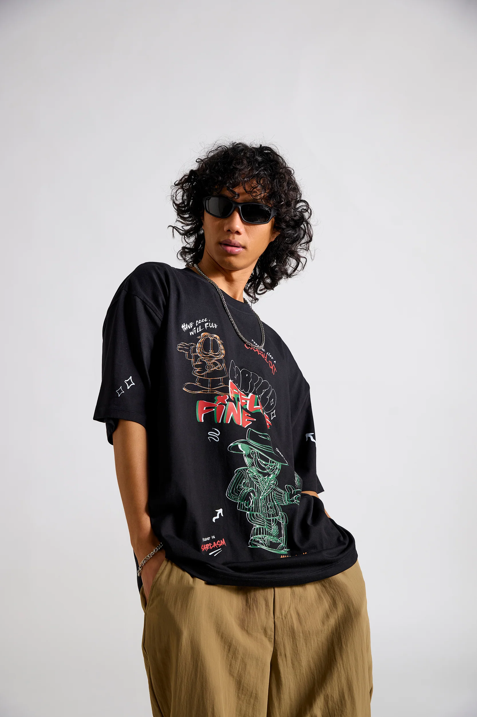 Garfield:Feeling Crazy Men's Oversized T-shirt - Image 5