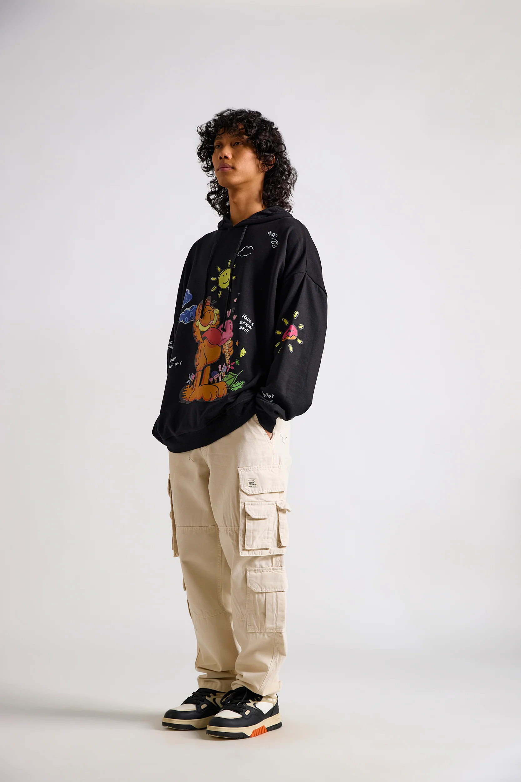 Garfield:Have A Bright Day Oversized Hoodie - Image 10