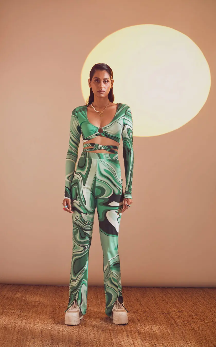 Green Swirl Print Full Sleeves Bodycon Top With O Ring - Image 6