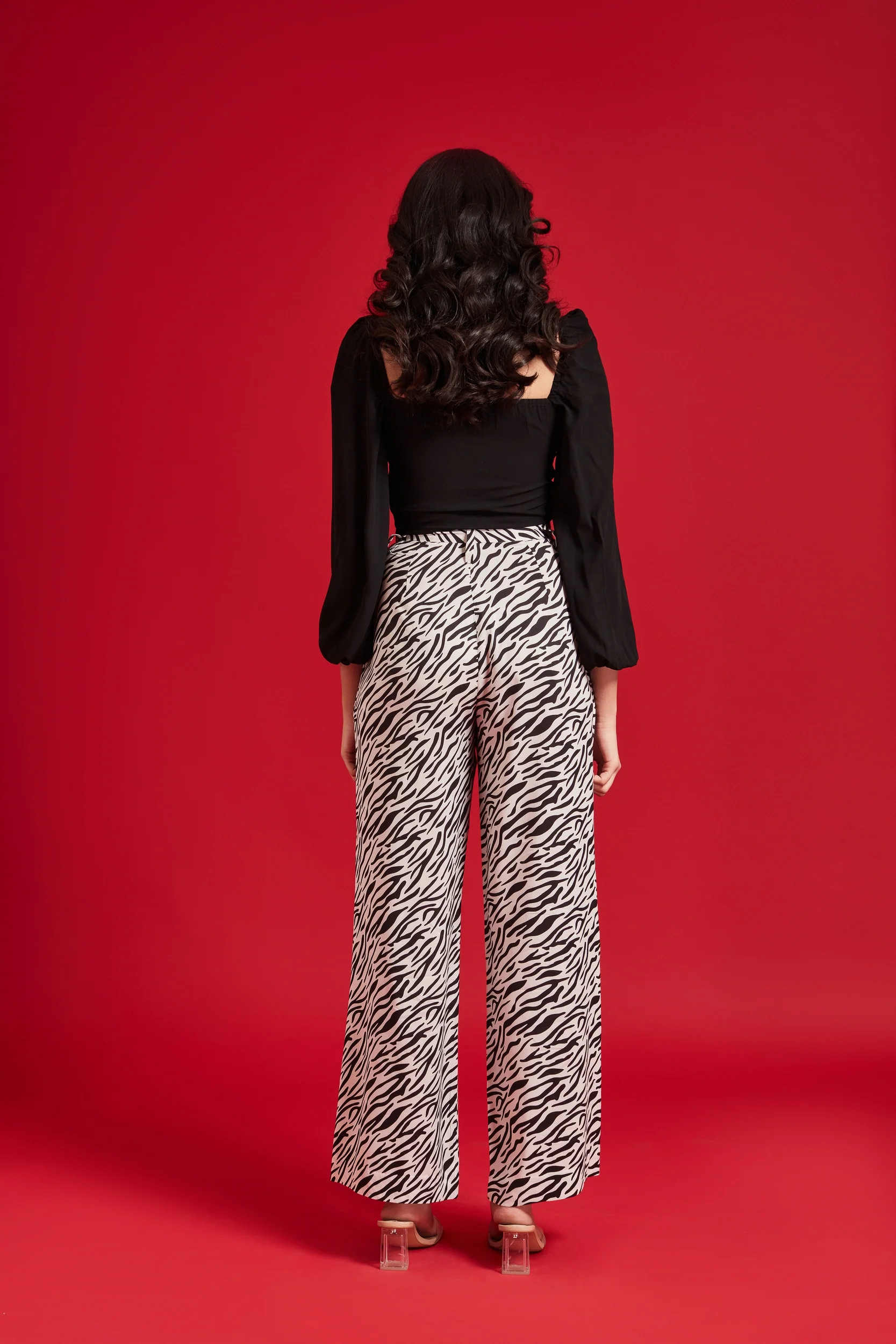 Long Sleeve Front Rushed Tunnel Top - Image 4