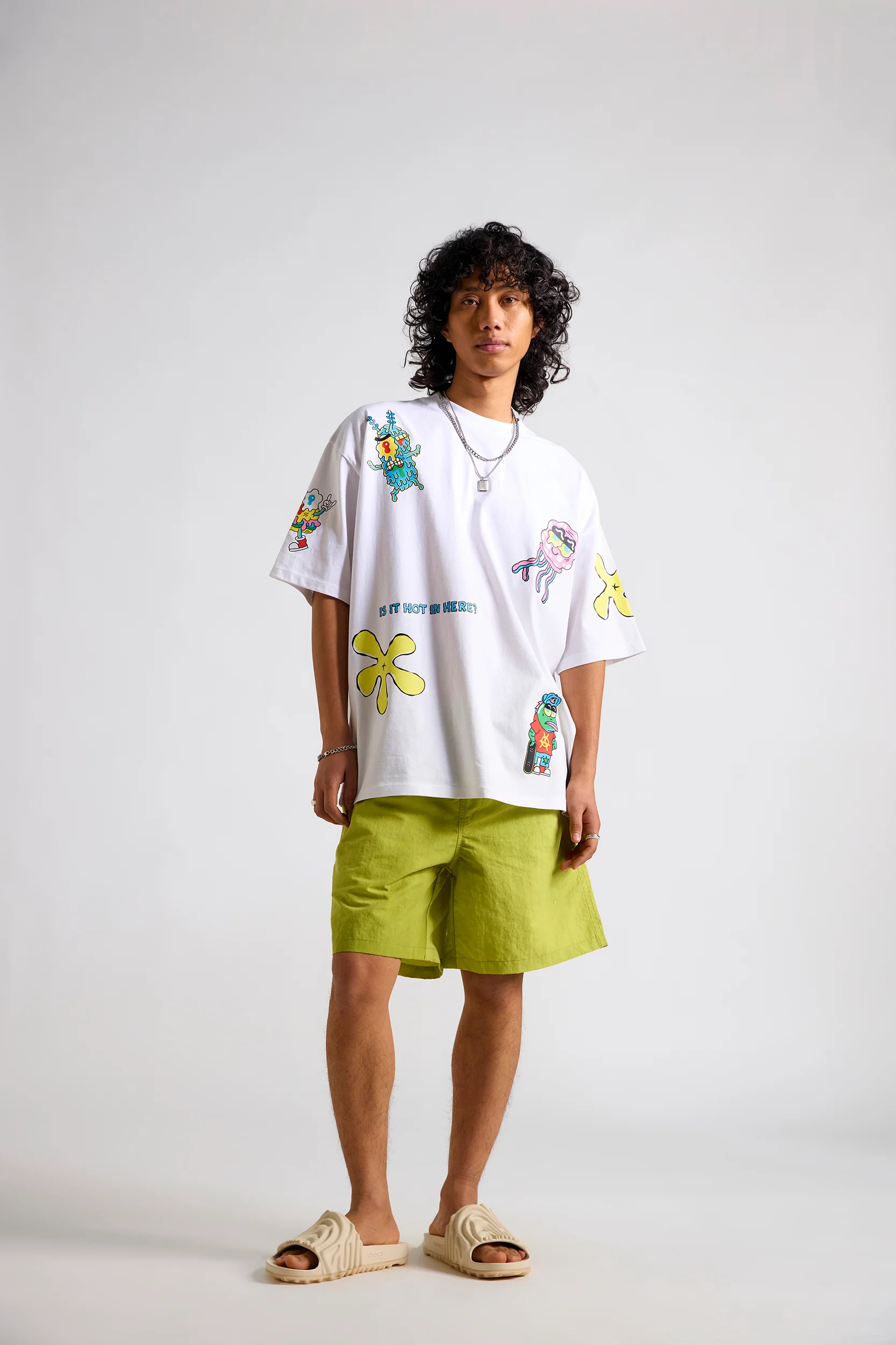 Spongebob:Is it hot in here? Men's Oversized T-shirt - Image 2