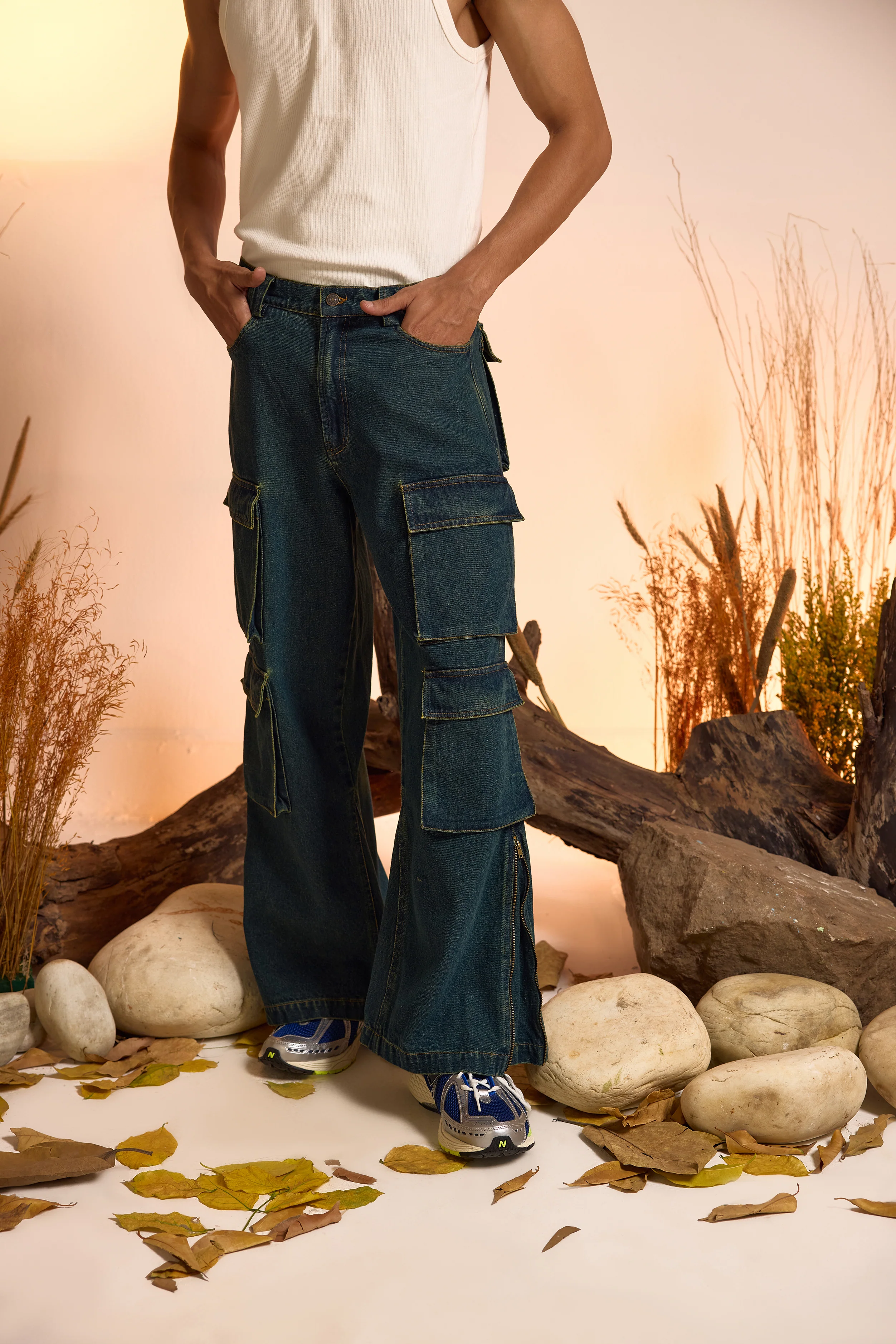 The Original- Straight Fit Cargo Jeans-Men - Image 2