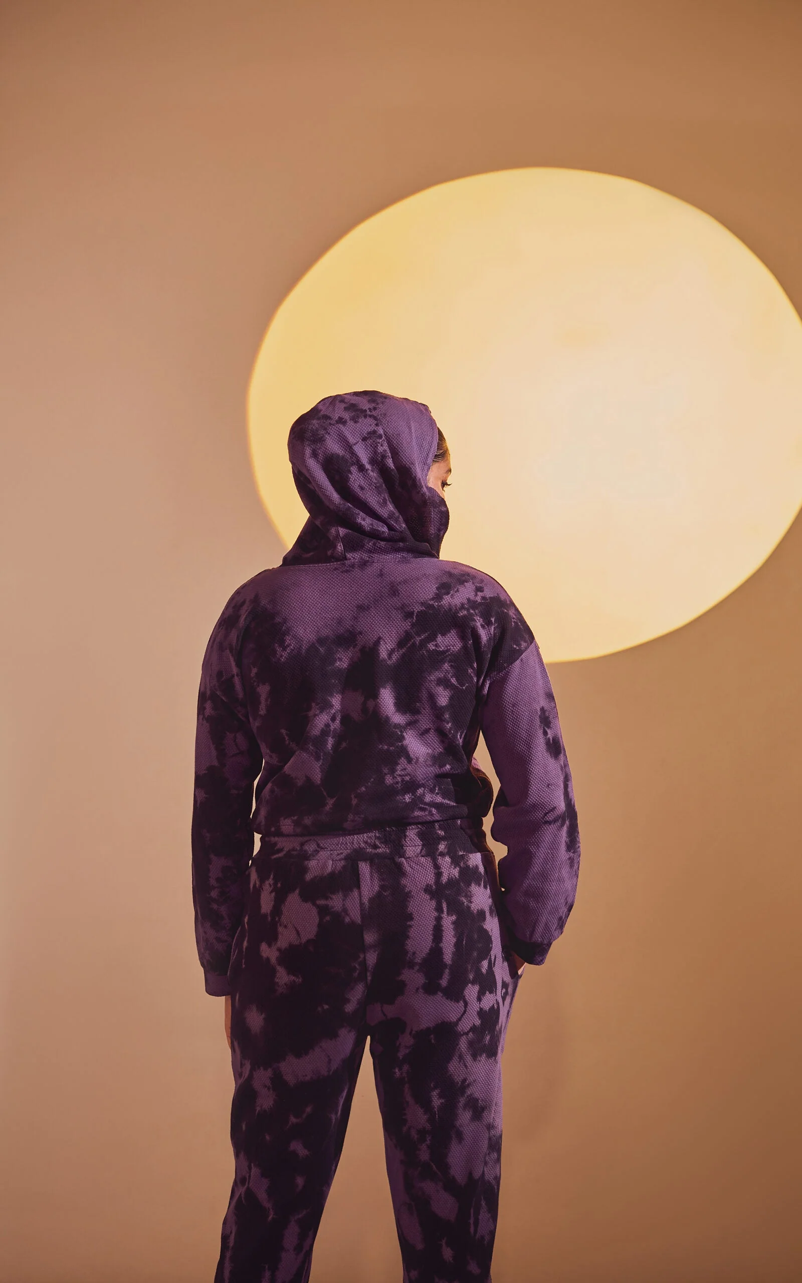 Black-Lavender Tie & Dye Cropped Hoodie - Image 4