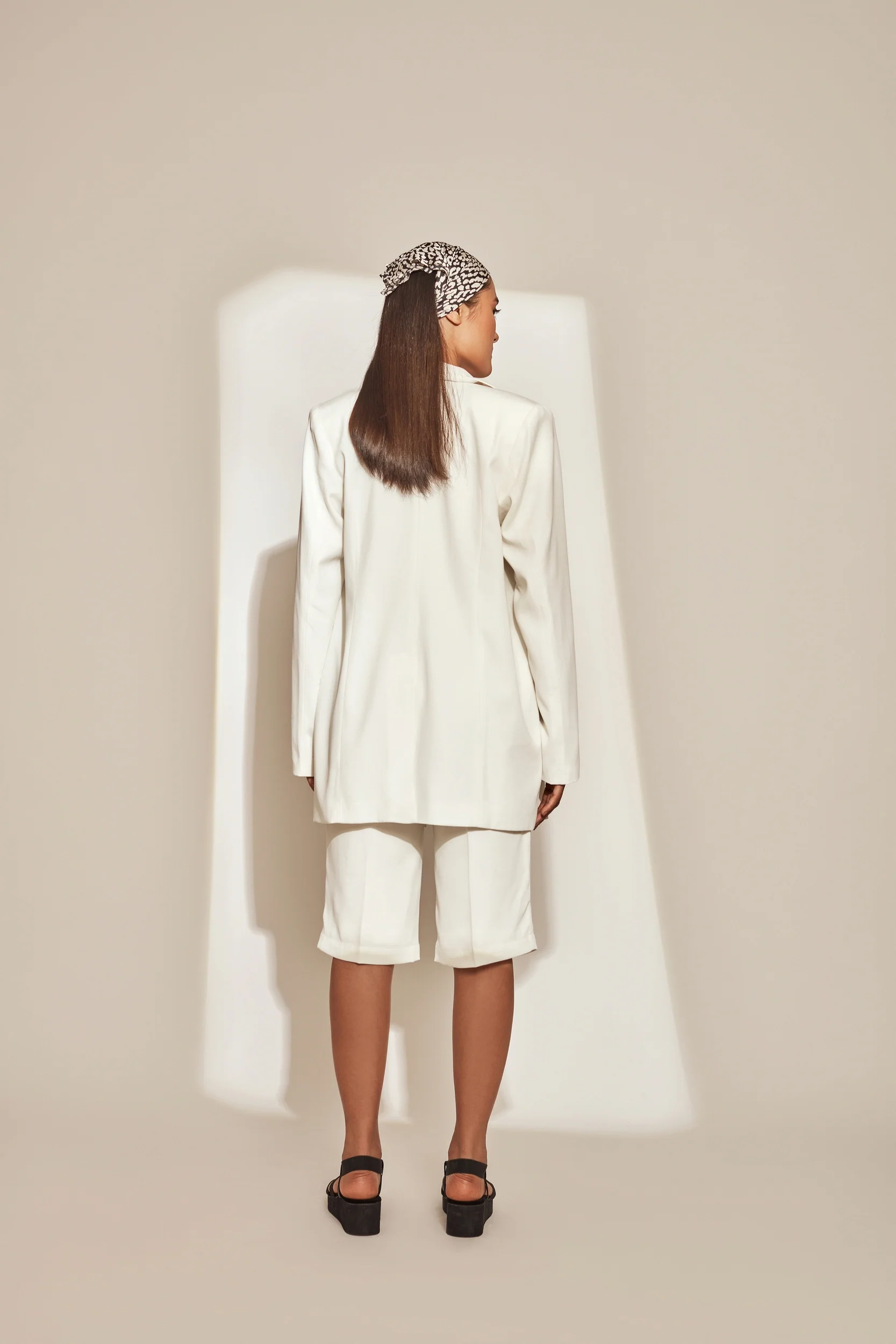 White Oversized Blazer - Image 4